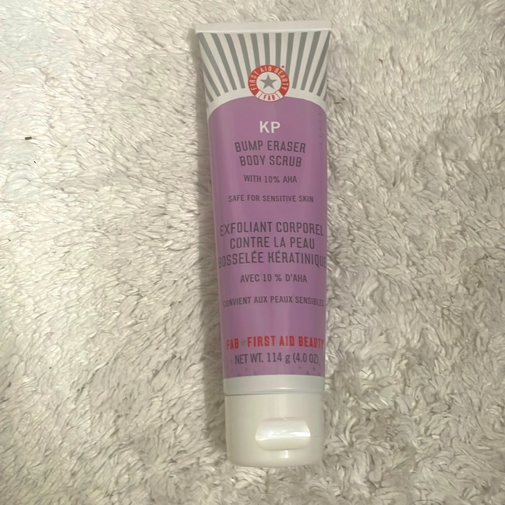 New sealed! First aid beauty bump eraser body scrub w 10% AHA sensitive skin saf